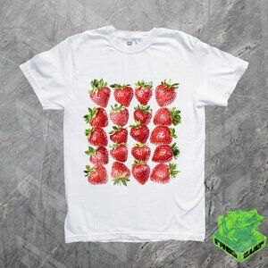 Strawberry Pattern T-Shirt – Realistic Fruit Illustration Graphic Tee – Cute Sum